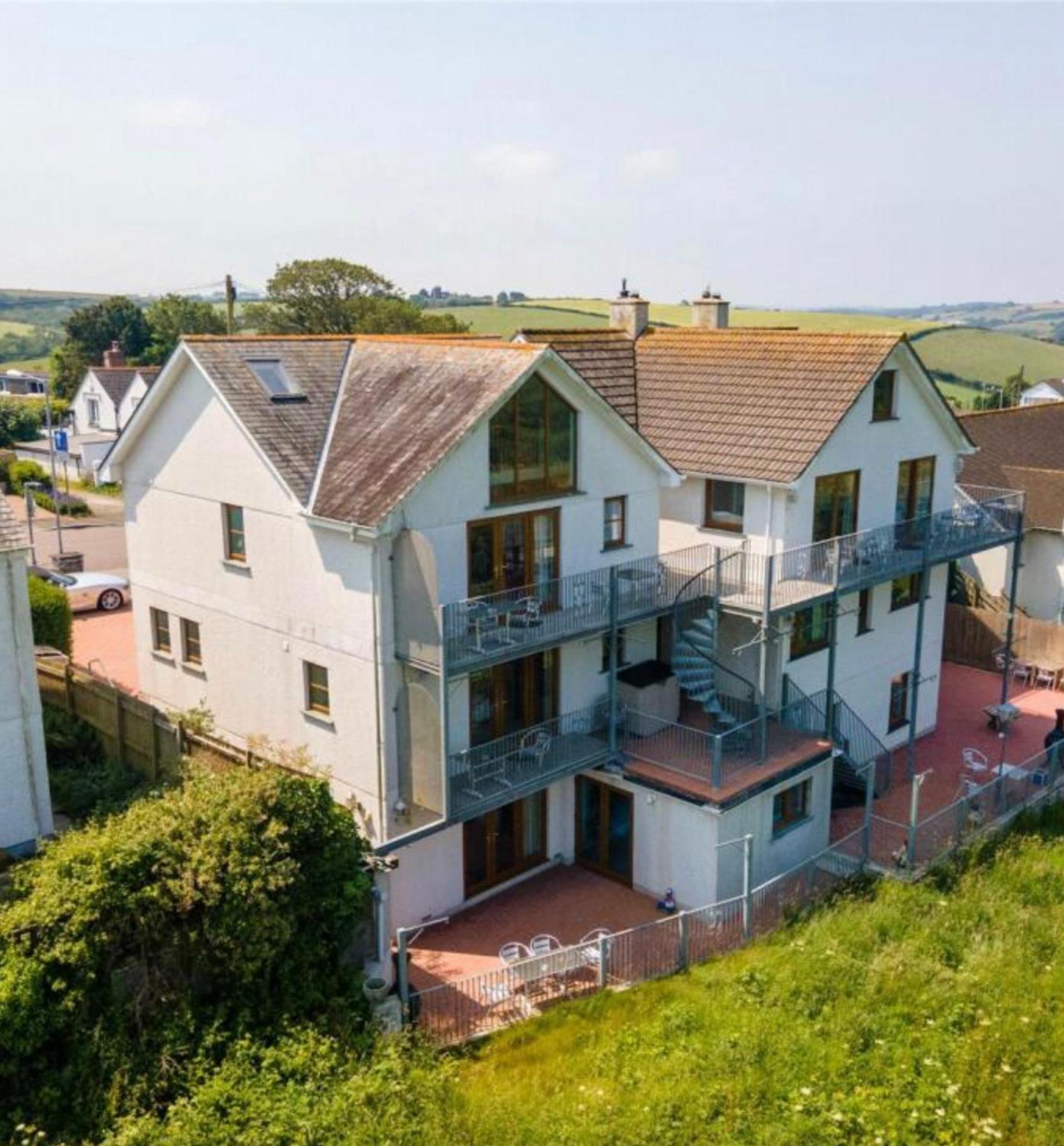 Orchard Manor Hotel Probus Exterior photo