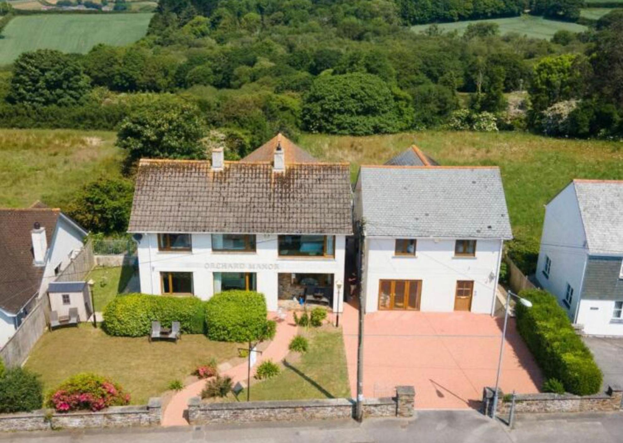 Orchard Manor Hotel Probus Exterior photo